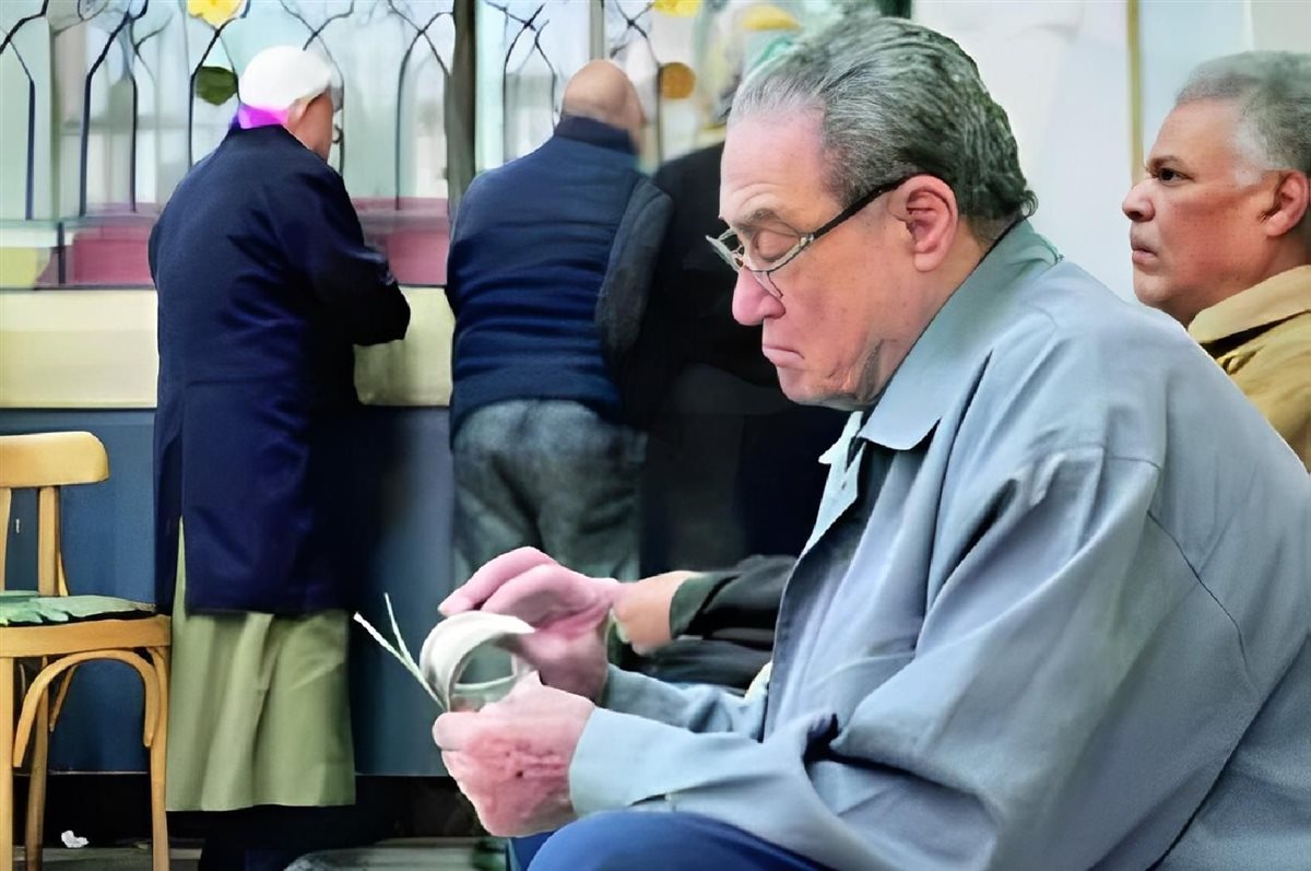 “هتاخد 1000 الشهر الجاي!!”.. موعد صرف منحة العمالة الغير منتظمة 2025 وطريقة التسجيل