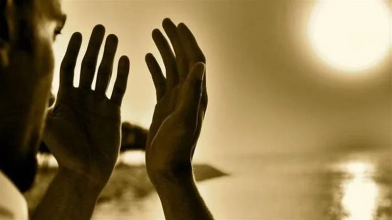 دعاء اليوم الخامس عشر من رمضان.. ردده لعلى الله يستجيب لك