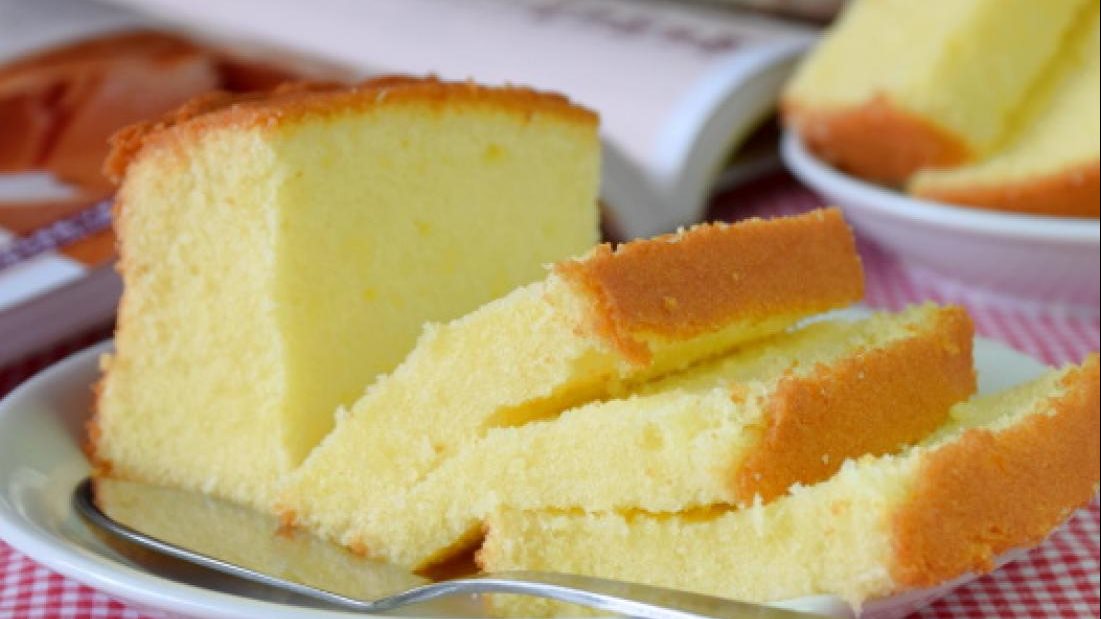 عيالك هيطلبوها منك كل يوم.. وصفة كيكة الحليب الساخن هتعتمديها في المناسبات